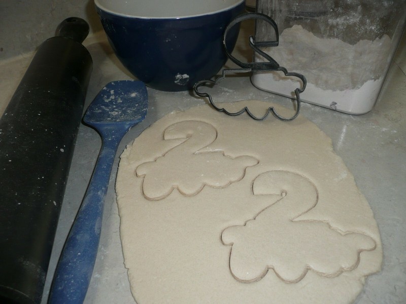 NYE HAPPY NEW YEAR PARTY HAT NUMBERS YEAR SET OF 4 COOKIE CUTTER USA PR1408 gallery