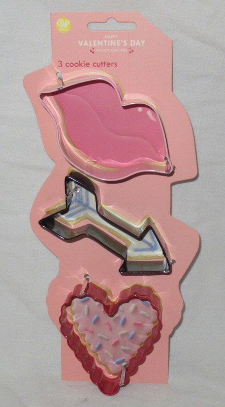 WILTON 3-Piece Cookie Cutter Set Metal VALENTINE’S DAY Lip Arrow Heart recipe