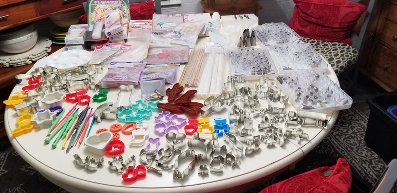 VTG Huge Wilton Cake Decorating Lot Birthday Wedding Over 100 Tips