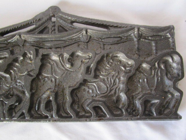 John Wright - Cast Iron - Carousel Circus Animals - Double Sided - Cookie Mold gallery