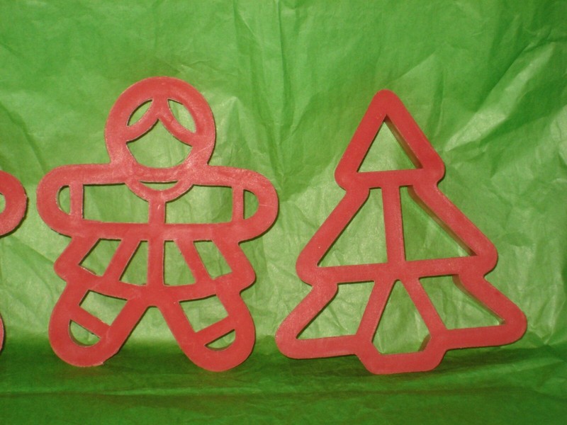 6 Red Plastic Christmas CookieCutters Tree Gingerbread Man Woman Gift Star Bunny gallery