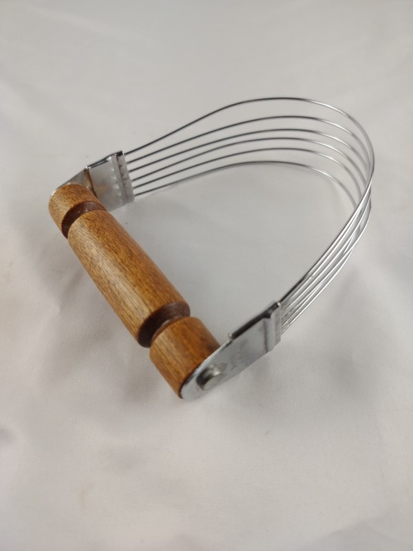 Vintage Bonny Flour Pastry Dough Blender Cutter Mixer Wooden Handle USA