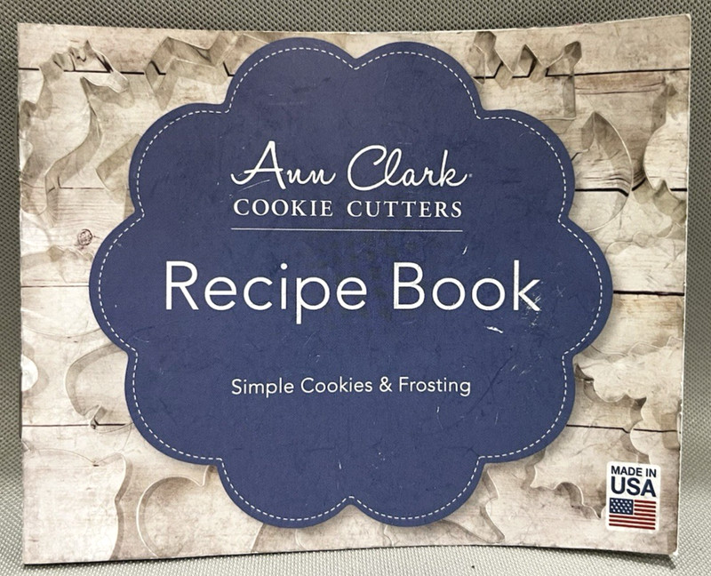 Ann Clark Dinosaur Cookie Cutters-Made in USA-Alloy Steel-5 Dino's & 1 Heart gallery
