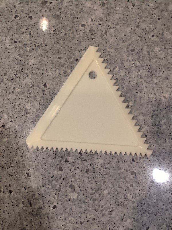 Fox Run 3 Sided Icing Comb