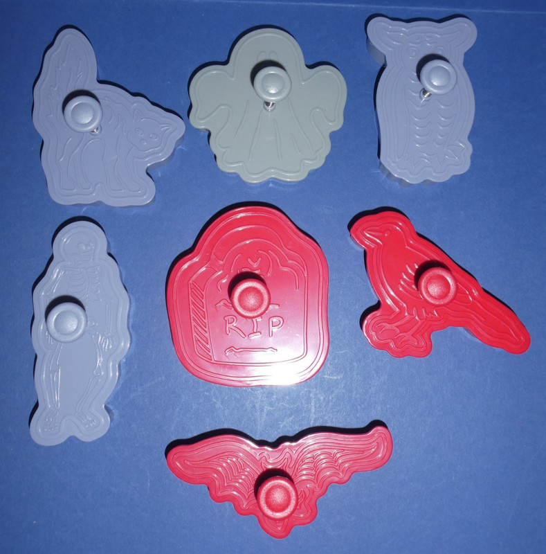 NEW, UNUSED LOT OF 7 HALLOWEEN THEME 3"-4" COOKIE STAMPS - ALL DIFFERENT DESIGNS gallery