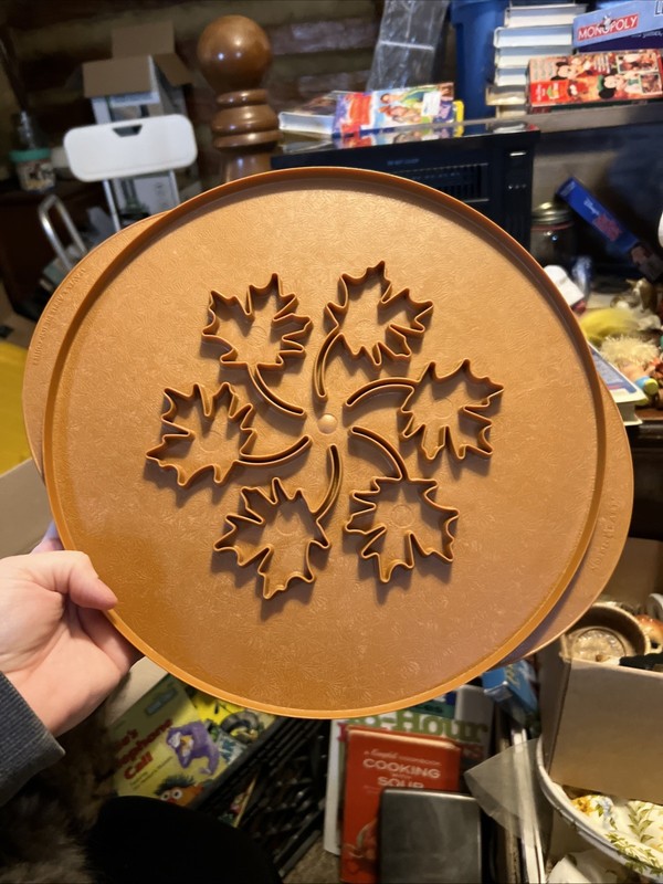 Nordic Ware 12.375" Leaves & Apples Reversible Pie Top Cutter -Brown -Used gallery