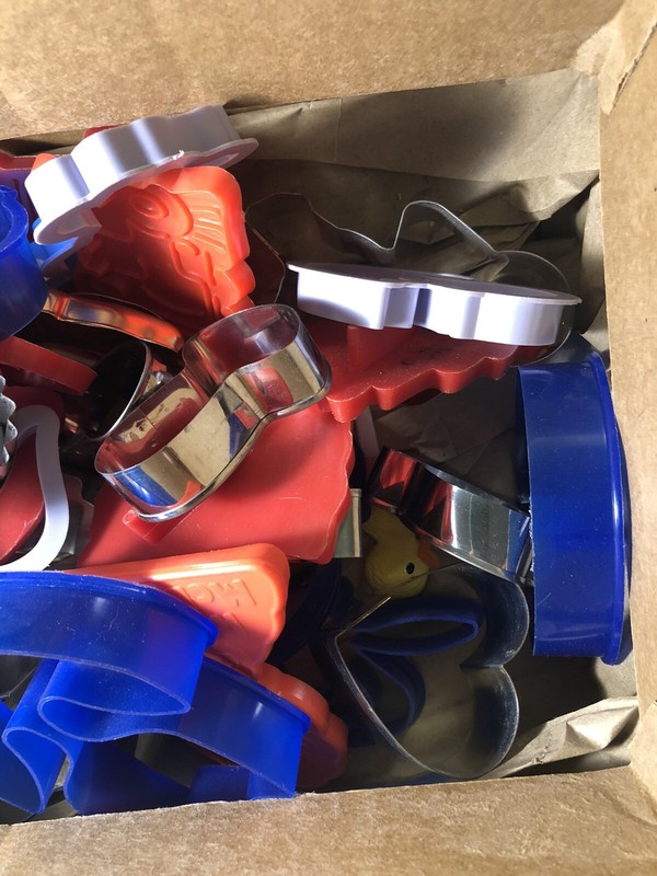 Box of 40 Vintage Cookie Cutters - Random Mix Holiday/Regular And Metal/Plastic gallery