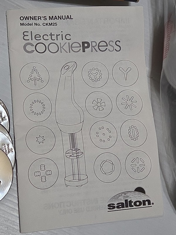 Electric Cookiepress Salton 12 Assorted Discs 3 Tips Shape Cookies Desserts EC gallery