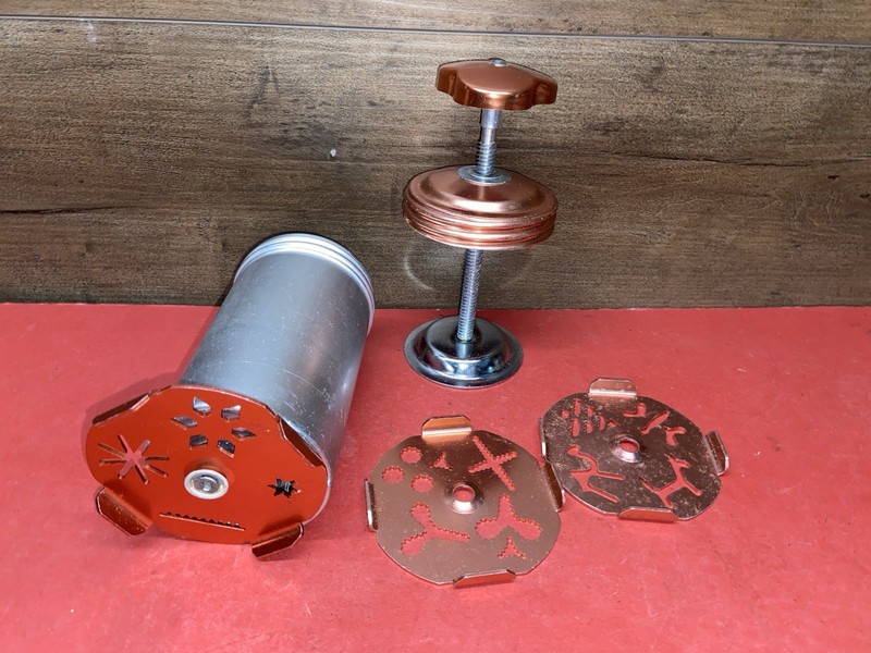 Vintage Mirro Dial-A-Cookie Press Rotating Dial With 3 Plates Spritz Christmas