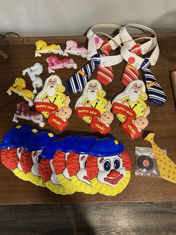 Mixed Lot Of Vintage Cake Decorating Items Toppers Clown New Years Carousel Etc