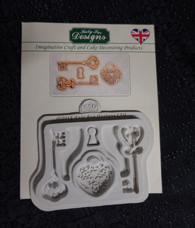 Katy Sue designs decorative keys & locket silicone fondant cutter / SKT