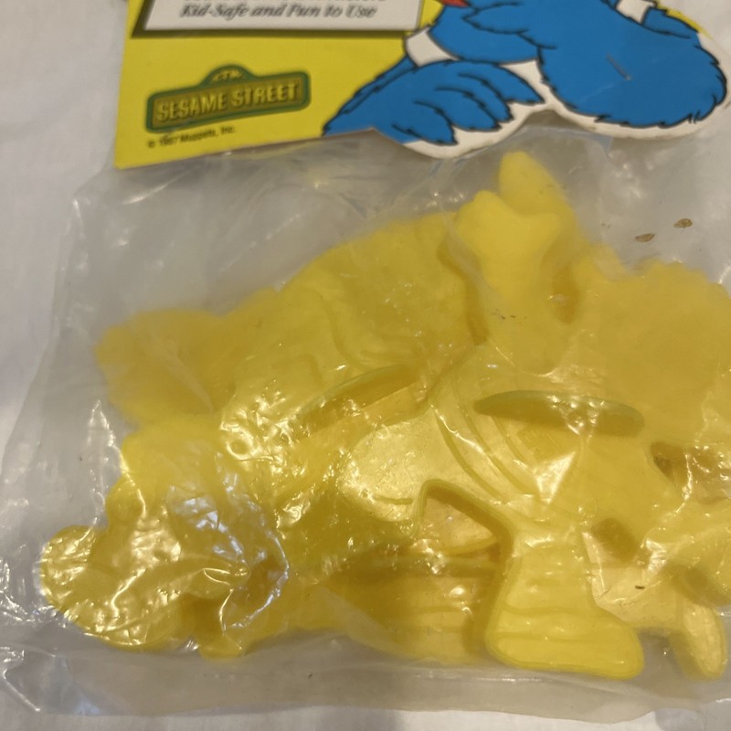 Vintage 1987 Wilton Seasame Street Cookie Cutters Monster Bert Ernie Big Bird gallery