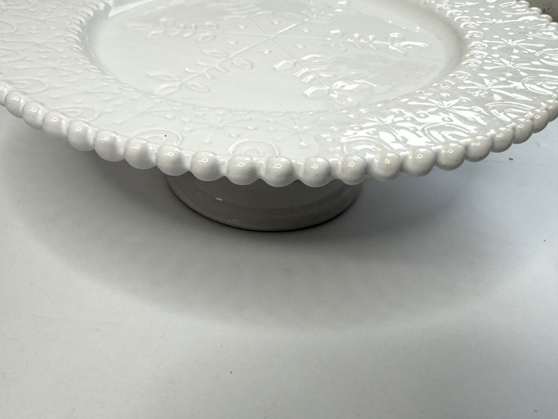 Scalloped White Snowflake Ceramic Cake Stand Dessert Display Pedestal - Portugal gallery