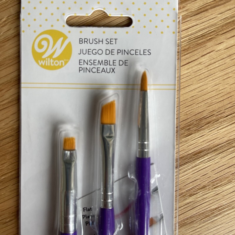 Wilton Brush Set, 3-Piece Cake and Cookie Decorating gallery