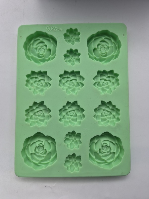 Wilton 2 Count Convenient Candy Melting Bowls For Melting Pouring Dipping Bonus! gallery