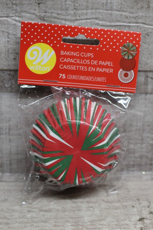 Wilton 75-Pack Of Baking Cups – Christmas Holiday Themed – New