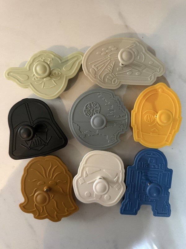 Star Wars Cookie Cutter Press Set of 8 New WOBox Williams Sonoma