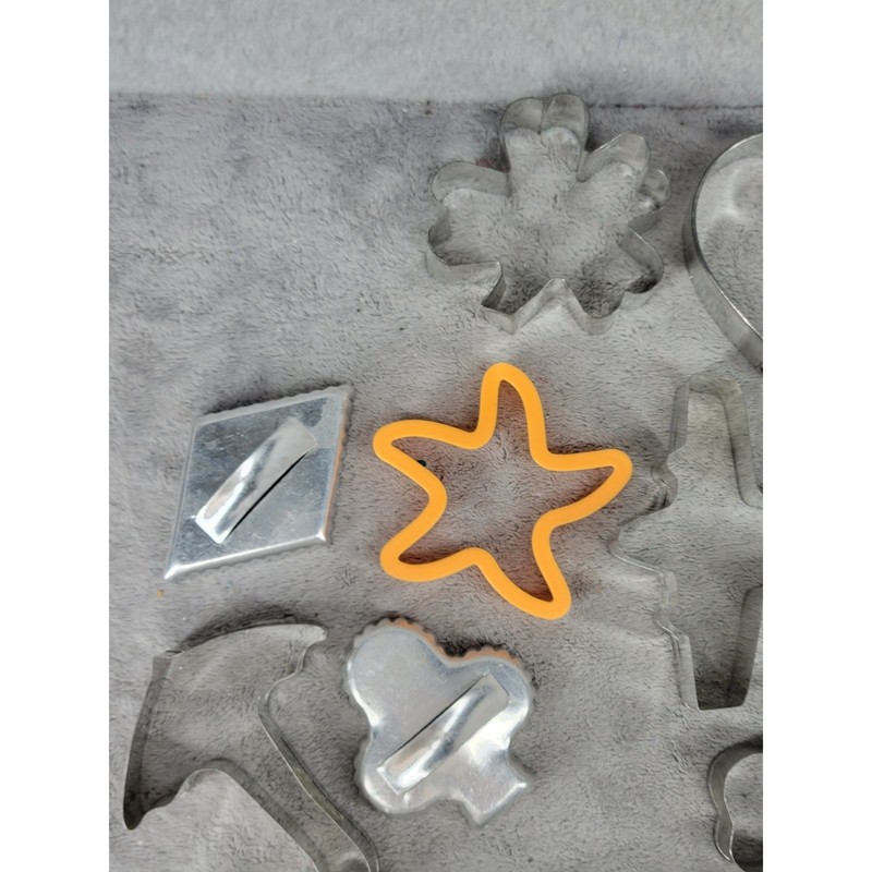 Lot Of Metal Cookie Cutter Set Heart Star Elephant Flower Shapes gallery