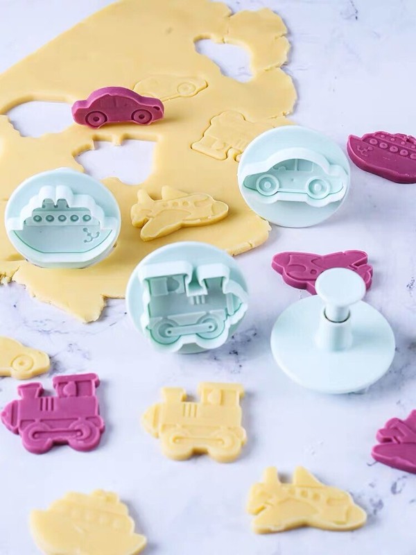 4Pcs/set Car Ship Plane Tractor Cookie Fondant SugarCraft Cutter Mould Mold