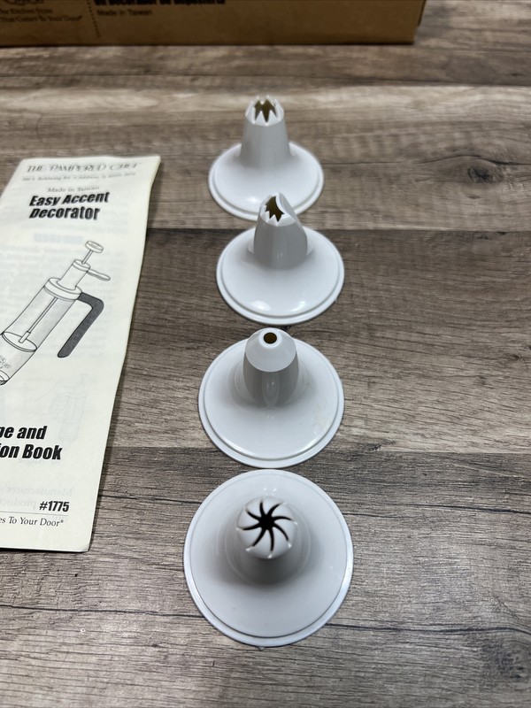 The Pampered Chef EASY ACCENT DECORATOR 1775 Replacement Part Tips (4)