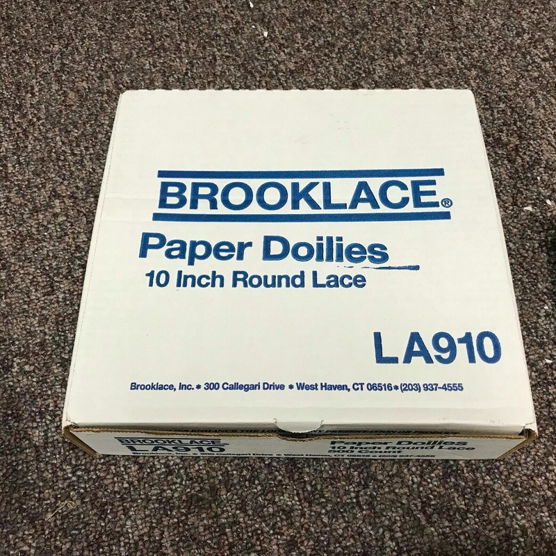 500 Brooklace LA910 10″ Paper Doilies