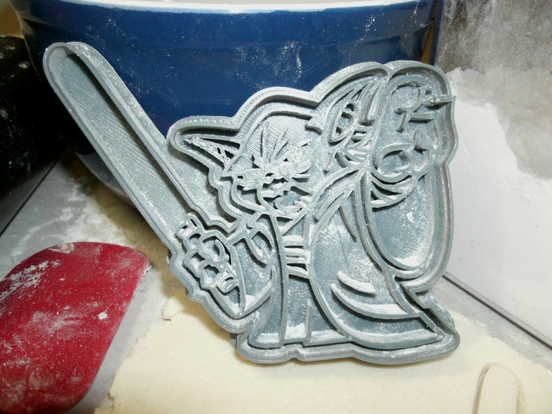 YODA FACE JEDI MASTER STAR WARS CHARACTER LIGHTSABER COOKIE CUTTER USA PR751 gallery