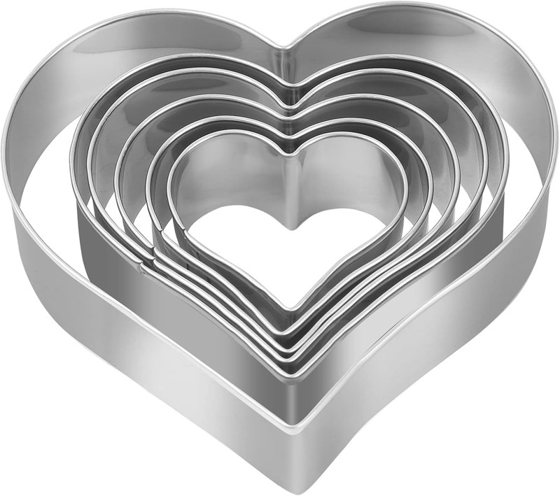 Heart Cookie Cutter Set - 6 Piece - 3 4/5", 3 1/5", 2 4/5", 2 3/5", 2 1/5", 1 4/ gallery