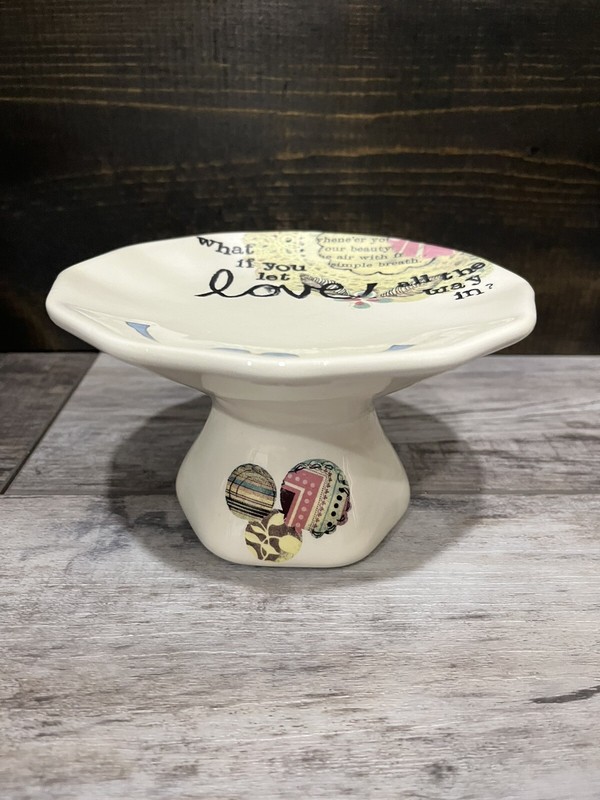 small dessert stand with valentine message by Kellyfal