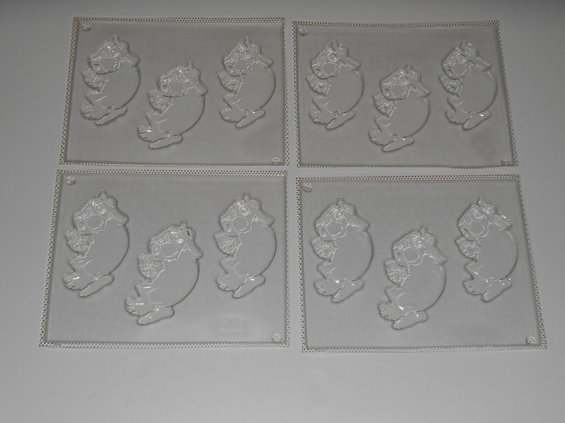 Vintage 80s ET EXTRA TERRESTRIAL Movie Character Chocolate Candy Mold Jello Soap gallery