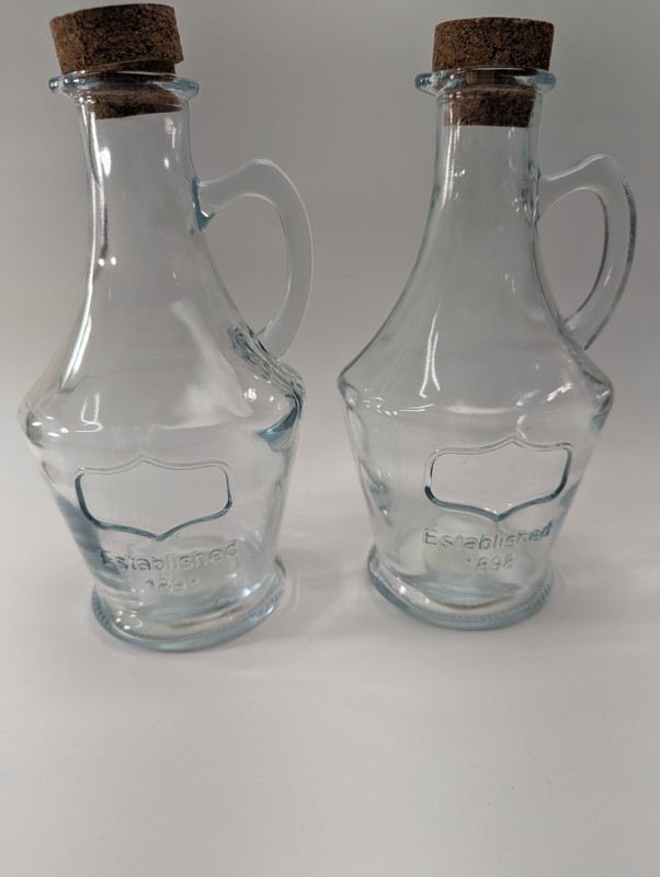 Yorkshire Set of 2 Oil Ans Vinegar Bottles Circleware Kitchen W/Cork lid 16 oz