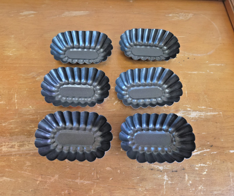 12 Vintage Tart Molds House of LLoyd Non Stick Fluted Metal New Old Stock