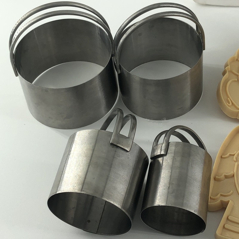 Cookie Cutters, & Wilton Cookie Pro Ultra II Cookie Press Set 16 DISK Assorted gallery