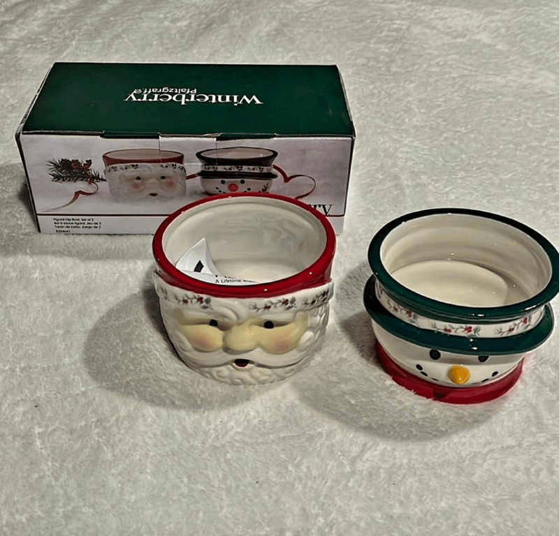 NEW IN BOX COLLECTIBLE PFALTZGRAFF WINTERBERRY FIGURAL DIP SET OF 2 BOWLS gallery