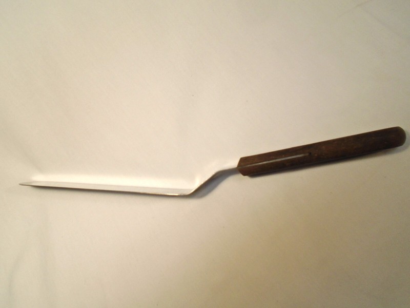 WILTON 7 1/2" STAINLESS OFFSET BLADE PATISSIER PALETTE ICING SPATULA gallery