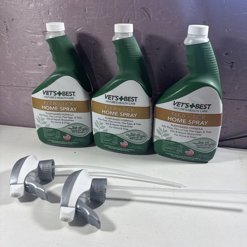 Lot Of (3) Vet's Best Flea & Tick Home Spray 32 oz With 2 Spray Nozzles