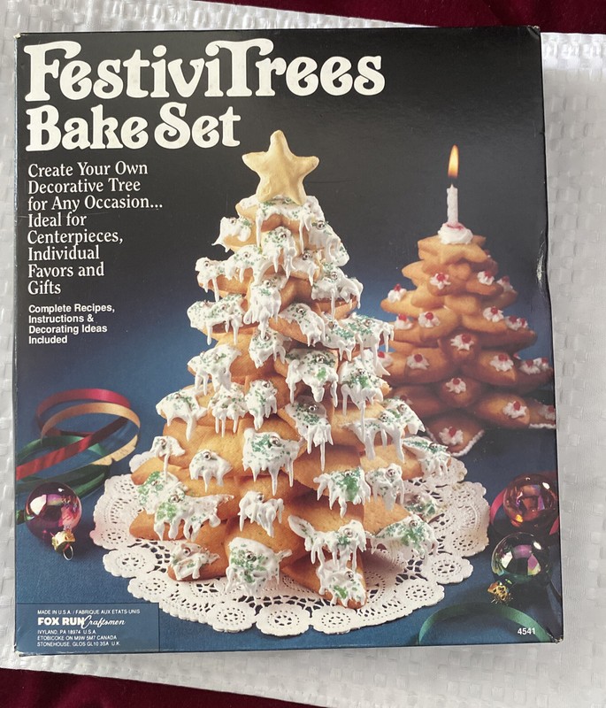 Festivi Trees Bake Set. Fox Run/USA. Christmas Holiday NIB