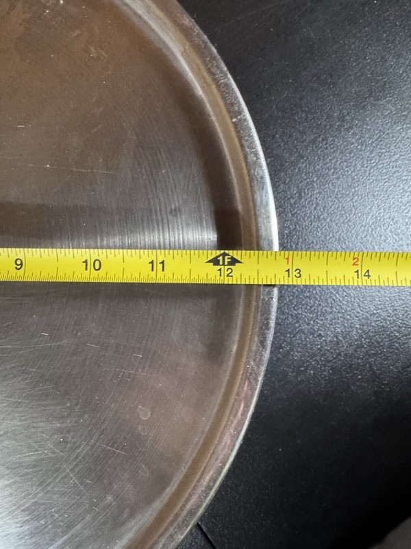 Winco- CKS 13-inch stainless steel round cake stand w/ a clear acrylic dome lid. gallery