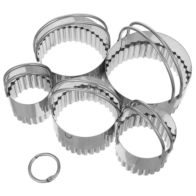 5 Pcs Stainless Steel Round Biscuit Cutter Circular Cookie Cutters with Handles