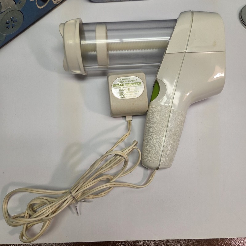 VTG Wear Ever Super Shooter 70001 Elec Cookie Press Candy Canape Tested & Works gallery