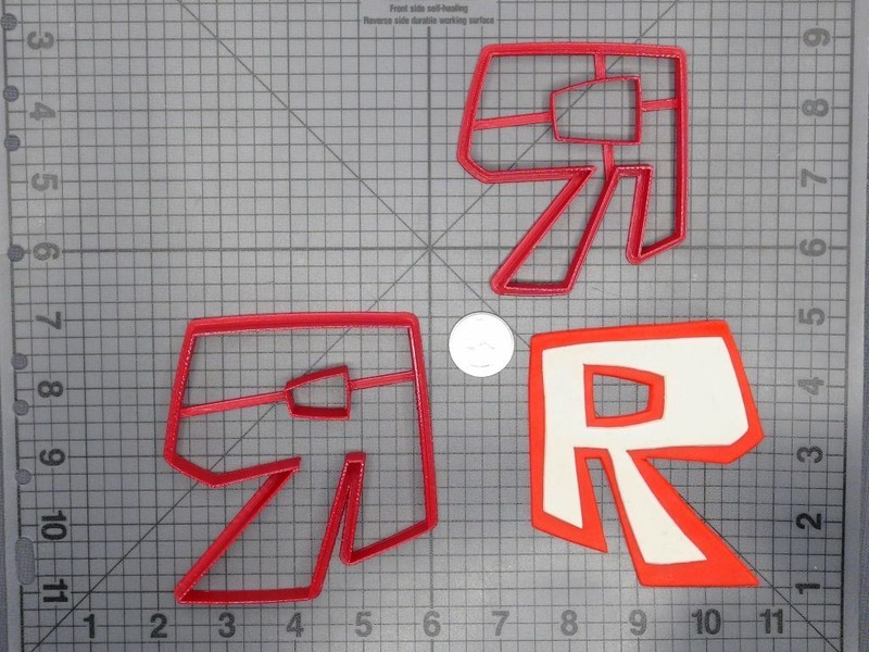 Building Video Game Letter 266-E045 Cookie Cutter Set