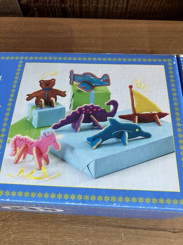 Nordic Ware "Stand Up Cookie" Cutters- Kids Party Activity Frost Fest gallery