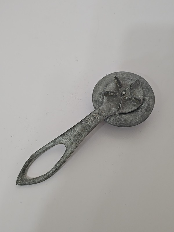 Antique Pastry Pie Crimper Cutter Wheel "PAT." gallery
