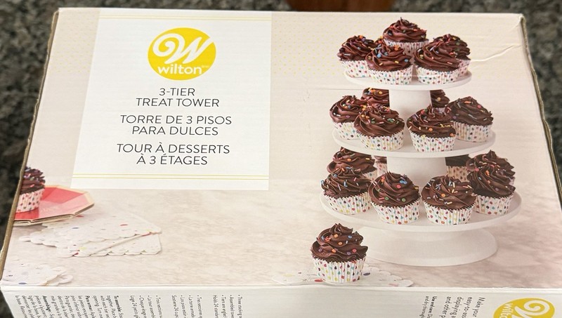 Wilton 3-Tier Treat / Cupcake Tower - New w/ Open Box - White gallery