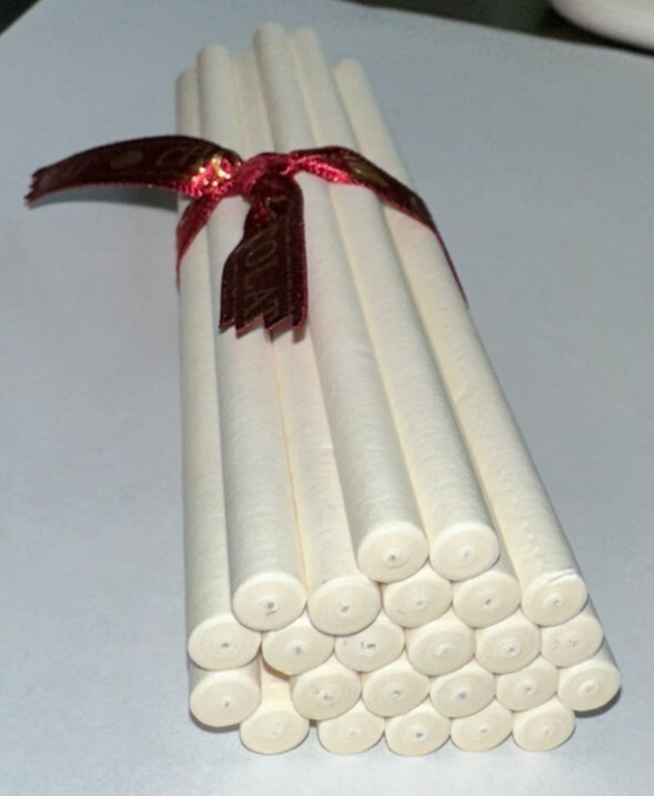 Candy Apple Sticks 5.5 in x .25 inch Round-Top Quality Rolled Paper Blunted-24ct
