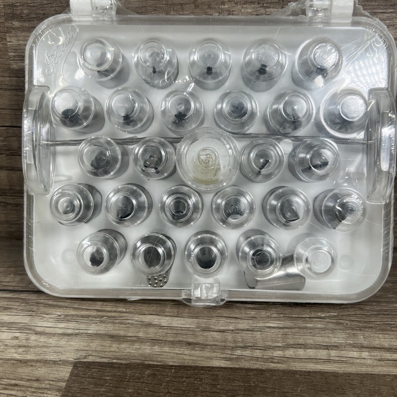 ATECO #7825 29 PC SS TUBE DECORATING SET