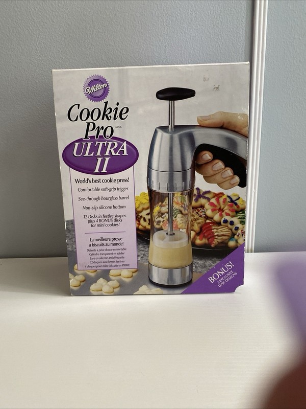 Wilton Cookie Pro Ultra II Cookie Press Set Of 17 Disks