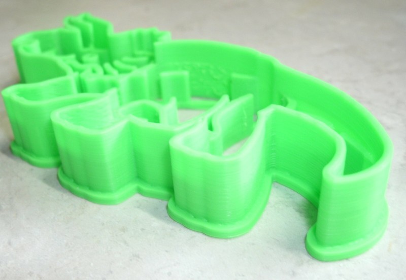TRICERATOPS DINOSAUR JURASSIC LARGE FRILL THREE HORNED COOKIE CUTTER USA PR2399 gallery