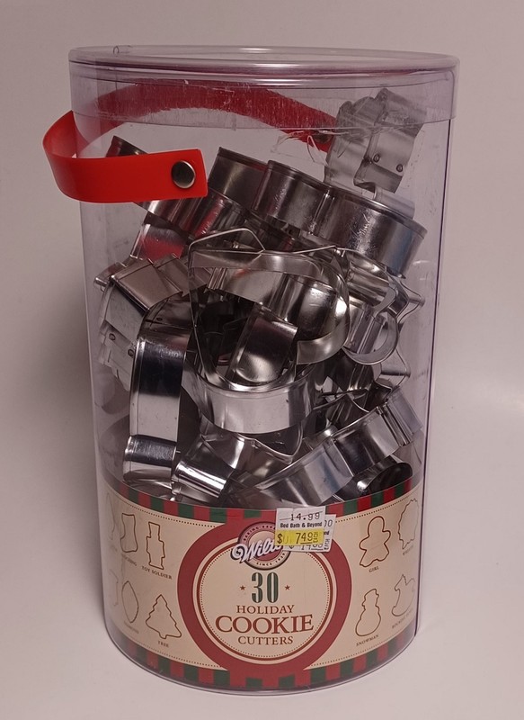 Wilton 30 Holiday Cookie Cutters Set New Christmas Santa Angel Elf Tree Bell