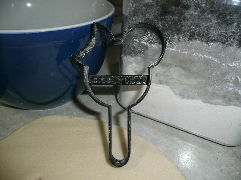 MICKEY MOUSE HEAD ICE CREAM BAR WITH BITE OUTLINE SNACK COOKIE CUTTER PR3307 gallery