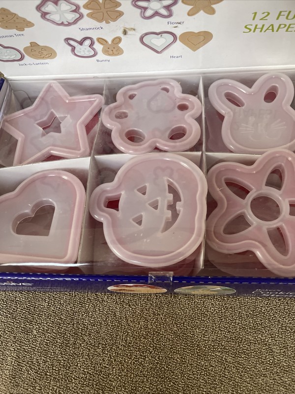 Baker's Cookie Cutter and Stencil Set Snap Together Storage Silicone Grip (CM) gallery